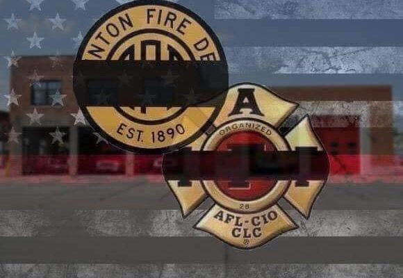 Eastern Iowa firefighter dies while battling fire at grain facility